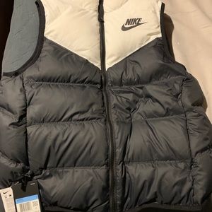 Nike vest